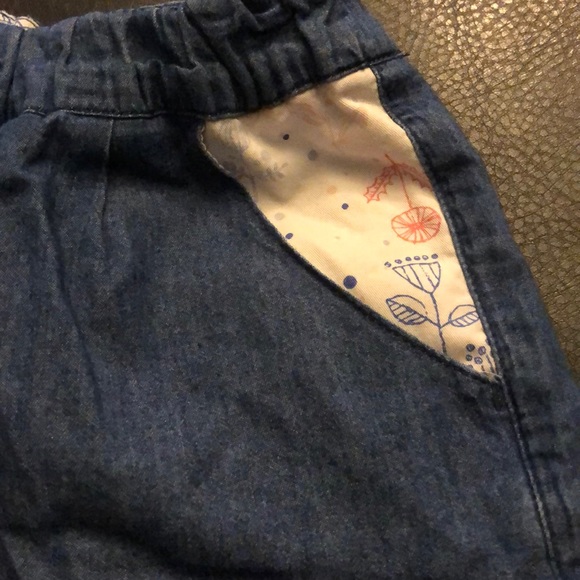 Girl’s summer outfit, off shoulder top with shorts - Picture 7 of 10